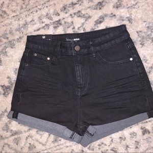 FASHION NOVA BLACK JEAN SHORTS